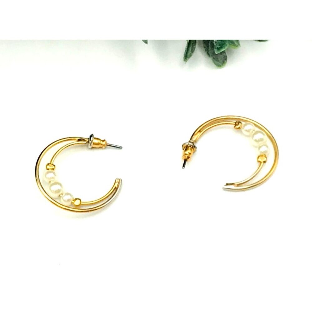 Vintage Style Gold Tone Hoop Earrings With Faux Pearl Detailing